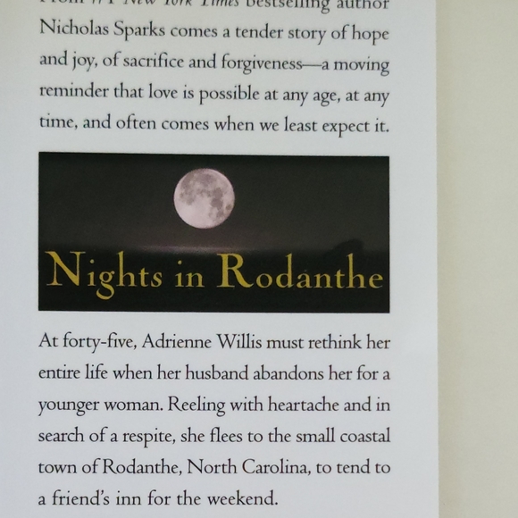 Book Nights in Rodanthe by Nicholas Sparks - Picture 6 of 9